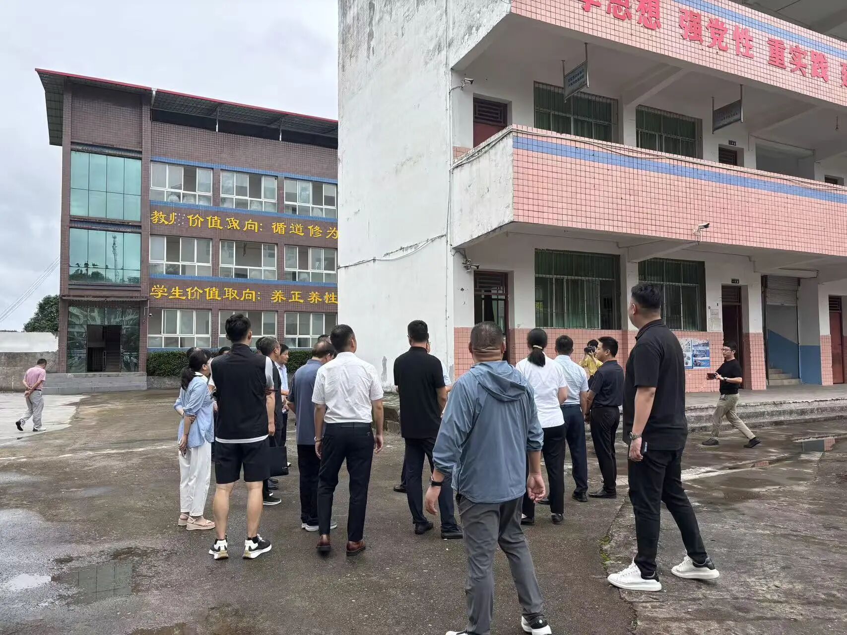 【协会动态】协会赴平昌县开展慈善帮扶考察活动